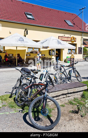 Rožmberská hospůdka, Stará Hlína,:Čechy, Česká republika / Rozmberk pub, Stara Hlina, village du sud de la Bohême, République Tchèque Banque D'Images