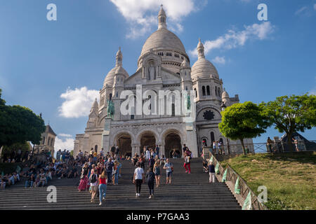 Paris, France - 25 juin 2018 : en face de la Basilique du Sacré Cœur à Montmartre Banque D'Images