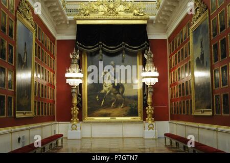 Le Musée de l'Ermitage. Compte tenu de la guerre de 1812 de la galerie. Créé par Carlo Rossi en 1826 dans commemortion d'armes russes dans les guerres napoléoniennes. Saint Petersburg. La Russie. Banque D'Images