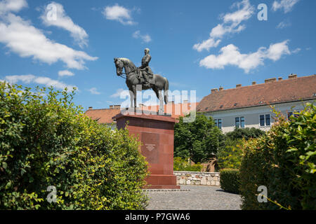 La statue équestre de Artúr Görgey sur la colline du château de Budapest, Hongrie Banque D'Images