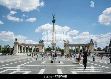 Le monument du règne millénaire à la Place des Héros à Budapest, Hongrie Banque D'Images