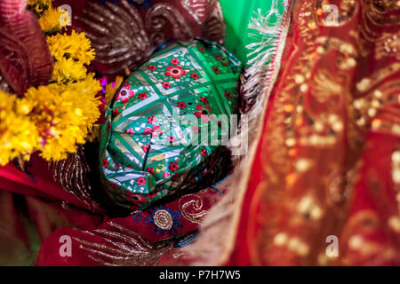 Close up of Indian sweets dans le marché. Banque D'Images