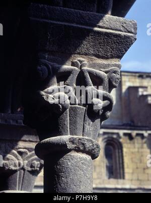 Cathédrale DE SANTA MARIA DEL CLAUSTRO CAPITELES XII s. Emplacement : CATEDRAL, Seo de Urgel, Barcelone, Espagne. Banque D'Images