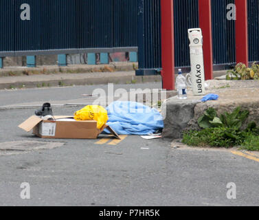 La police au lieu d'un tournage à Bray Boxing Club, qui est dirigé par Peter Taylor, père de champion du monde de boxe Katie Taylor. Un homme de 50 ans est mort dans la fusillade, tandis que le père de Katie Peter Taylor et un autre homme étaient tous deux blessés. Doté d''atmosphère : où : Dublin, Irlande Quand : 05 juin 2018 Source : WENN.com Banque D'Images