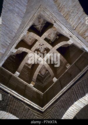 CENTRAL - CUPULA S XII. Emplacement : MEZQUITA DE LAS TORNERIAS, TOLEDO, Espagne. Banque D'Images