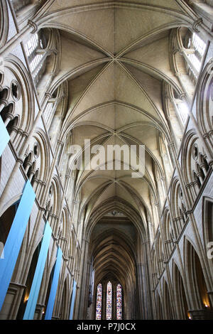 Plafond de l'intérieur de la cathédrale de Truro, Truro, Cornwall, England, UK. Banque D'Images