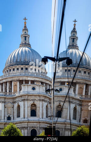 La Cathédrale St Paul, Londres, Angleterre Banque D'Images
