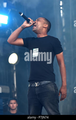 Wiley effectuant le premier jour du festival sans fil, à Finsbury Park, au nord de Londres. Banque D'Images