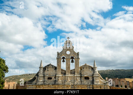 Clocher de l'église du monastère nef deux Moni Arkadi Monastère, Église orthodoxe grecque, Monument National de la crète dans la lutte pour l'indépendance, Moni Monastère d'Arkadi, Crète, Grèce, Europe Banque D'Images