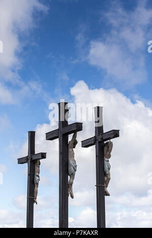 Groupe de crucifixion sur le Kreuzberg (928 m d'altitude), Asenberg, Aschberg, Allemagne, Bavière, Hohe Rhön bavaroise dans le Parc Naturel de Rhön Réserve de biosphère de Rhön,, Banque D'Images