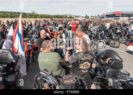 Prague, République tchèque. 7 juillet 2018. Harley Davidson 11ème anniversaire Prague, 7 juillet 2018 rassemblement de motos parade crédit: Klara Vaculikova/Alamy Live News Banque D'Images