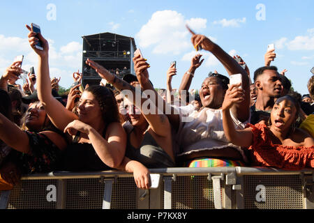 Festivaliers le premier jour du festival sans fil, à Finsbury Park, au nord de Londres. ASSOCIATION DE PRESSE Photo. Photo date : vendredi 6 juillet 2018 Banque D'Images