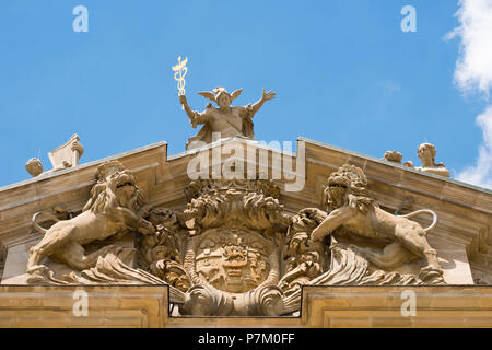 Détail sur la façade sud, le château de Weißenstein, Pommersfelden, Steigerwald, Haute-Franconie, Franconia, Bavaria, Germany Banque D'Images