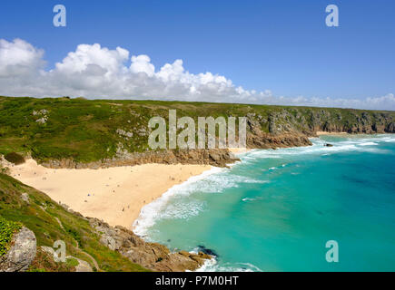 Baie de Porthcurno, plage de Porthcurno, Cornwall, England, UK Banque D'Images