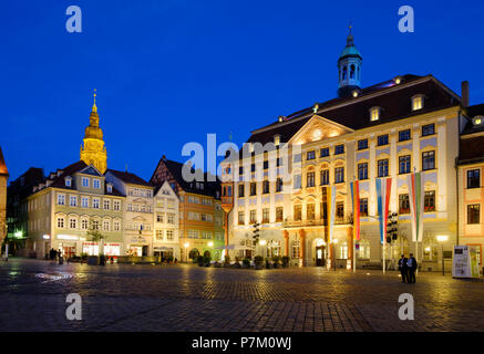 Hôtel de ville sur la place du marché avec l'église de Saint-Moritz, Cobourg, Haute-Franconie, Franconia, Bavaria, Germany Banque D'Images