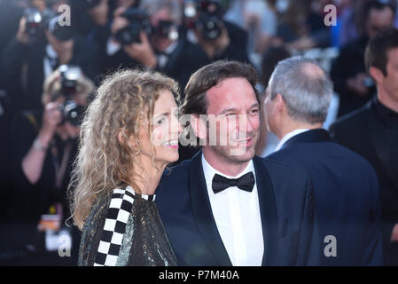 27 mai 2017 - Cannes, France : Delphine de Vigan, François Busnel assister à la "basé sur une histoire vraie' premiere pendant le 70e festival de Cannes. Delphine de Vigan et François Busnel lors du 70eme Festival de Cannes. *** FRANCE / PAS DE VENTES DE MÉDIAS FRANÇAIS *** Banque D'Images