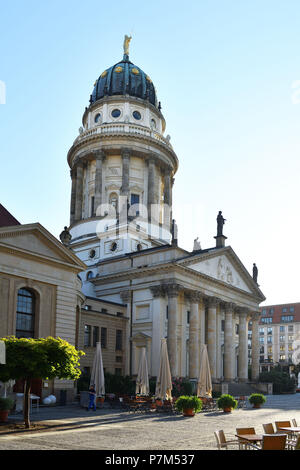 Allemagne, Berlin, Mitte, à la place Gendarmenmarkt, Eglise française construit entre 1701 et 1705 par les architectes Louis Gayard et Abraham Quesnay Banque D'Images