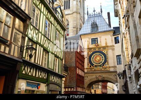 France, Seine Maritime, Rouen, le Gros Horloge est une horloge astronomique datant du 16e siècle Banque D'Images