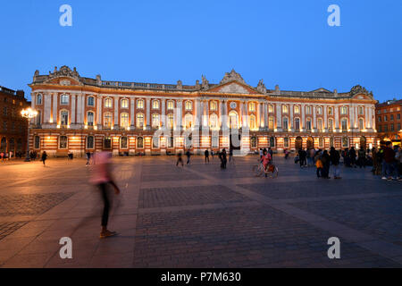 France, Haute Garonne, Toulouse, place du Capitole, hôtel de ville Banque D'Images