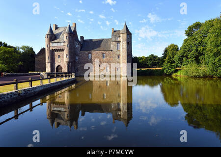 France, Morbihan, Broceliande Forêt, le château de Trécesson Banque D'Images