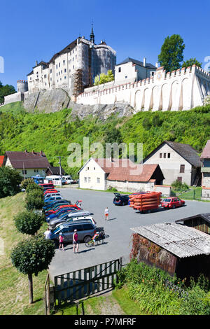 Gotický hrad Cesky palais Sternberg (1241), Stredocesky kraj, Posazavi, Ceska Republika / château gothique Cesky palais Sternberg, rivière Sazava, région de Bohême centrale Banque D'Images