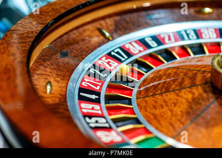 Roue de roulette dans un casino. Close up Banque D'Images