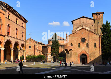 Italie, Emilie Romagne, Bologne, centre historique, la basilique Santo Stefano, Piazza Santo Stefano Banque D'Images