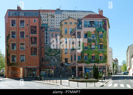 France, Rhône, Lyon, site historique classé au Patrimoine Mondial de l'UNESCO, le quartier de la Croix Rousse, la fresque du mur de Canuts (mur des Canuts) Banque D'Images