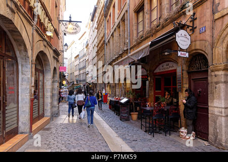 France, Rhône, Lyon, site historique classé au Patrimoine Mondial de l'UNESCO, Vieux Lyon (vieille ville), Quartier St Jean, rue du Boeuf Banque D'Images