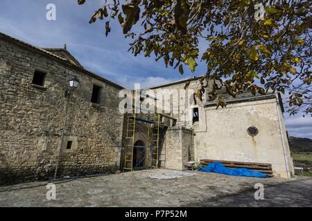 Santuario de origen romanico de Santa María de la Nuez , municipio de Bárcabo, Sobrarbe, Provincia de Huesca, Comunidad Autónoma de Aragón, cordillera de los Pirineos, Espagne, Europe. Banque D'Images