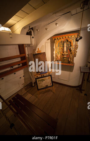 Fragata D. Fernando II e Gloria bateau musée intérieur, de l'Oratoire Notre-dame chapelle, frégate de la Marine Portugaise à Cacilhas, Almada, Portugal, 19e c Banque D'Images