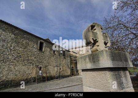 Santuario de origen romanico de Santa María de la Nuez , municipio de Bárcabo, Sobrarbe, Provincia de Huesca, Comunidad Autónoma de Aragón, cordillera de los Pirineos, Espagne, Europe. Banque D'Images