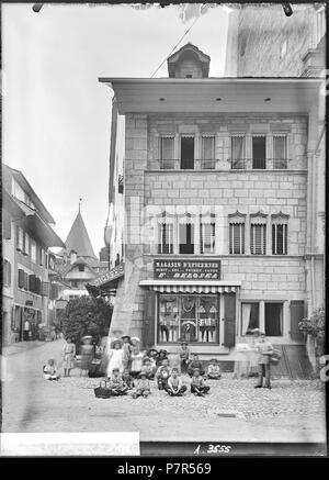 75 CH-NB - Morat, maison, façade, vue partielle - Collection Max van Berchem - EAD-9453 Banque D'Images