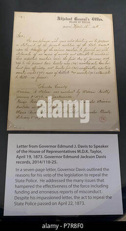 Anglais : Exposition dans le Lorenzo de Zavala State Archives et Bibliothèque Building - Austin, Texas, États-Unis. 17 novembre 2015, 16:06:06 244 Lettre de Gov. Edmund J. Davis pour le président de la Chambre M. D. K. Taylor, le 19 avril 1873 - Lorenzo de Zavala State Archives et Bibliothèque Building - Austin, Texas - DSC08364 Banque D'Images