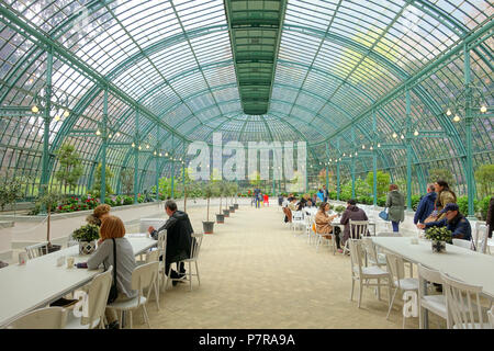 Anglais : Orangerie au Château Royal de Laeken, Bruxelles, Belgique. 17 avril 2016, 08:36:58 295 - l'intérieur de l'Orangerie du Château Royal de Laeken, Bruxelles, Belgique - DSC07568 Banque D'Images