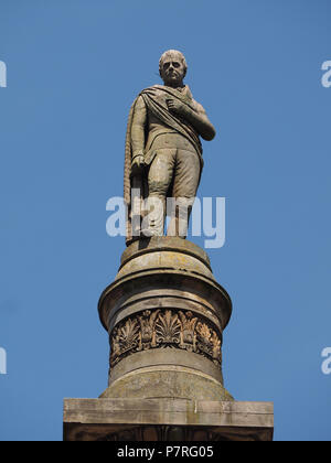 GLASGOW, Royaume-Uni - CIRCA Juin 2018 : Sir Walter Scott dans la colonne de George Square Banque D'Images