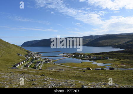 Norwegen, Norge, Honningsvåg, Nordkapp, Magerøya, Skarsvåg, Kutter, Fischkutter, Hafen, Mole, Kai, Kabine, Antenne, Mât, Kran, Arbeit, Fischfang, Buc Banque D'Images