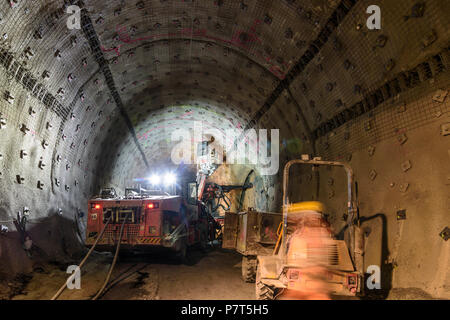 Spital am Semmering : Percer les trous de mine à Semmering-Basistunnel (Tunnel de Base) de Semmering Semmeringbahn (chemin de fer du Semmering) en construction Banque D'Images