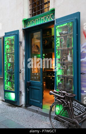 Absinthe Absintherie bar et boutique du musée, Jilská, Staré Město (vieille ville), Prague, Tchéquie (République tchèque), de l'Europe Banque D'Images