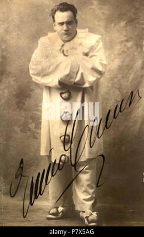 Anglais : Description : Portrait d'Enrico Caruso comme Pagliacci Canio dans d'une carte postale publié vers 1904 Photographe : Bert Historique Source Opera . 21 mai 2007 (date d'origine) 146 Enrico Caruso que Canio Banque D'Images