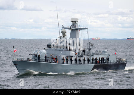 Orkan polonais d'attaque rapide de classe ORP Grom (423 métiers) lors de la Parade navale pour célébrer 100e annversary de marine polonaise de Gdynia, Pologne. 24 juin 2018 Banque D'Images