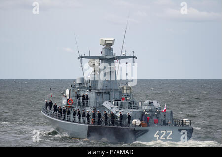 Orkan polonais d'attaque rapide de classe ORP Piorun artisanat (422) au cours de la Parade navale pour célébrer 100e annversary de marine polonaise de Gdynia, Pologne. 24 juin 20 Banque D'Images