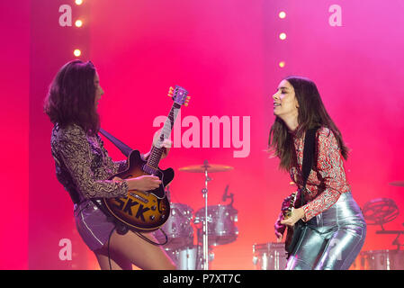 Barcelone - 1 juin : Haim (band) effectuer dans un concert au Primavera Sound Festival le 1 juin 2018 à Barcelone, Espagne. Banque D'Images