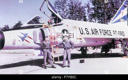 496e Escadron Fighter-Interceptor Convair F-102 Delta Dagger 56-1060. Banque D'Images