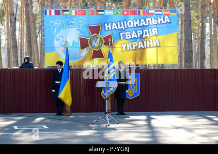 Des soldats des forces spéciales ukrainiennes debout dans la ligne de la parade. 23 mars, 2018. Staroe, Ukraine Banque D'Images