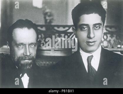 Les compositeurs Nikolai Miaskovsky (1881-1950) et Aram Khatchatourian (1903-1978). Musée : Fédération Archives d'état de la littérature et l'Art, Moscou. Banque D'Images