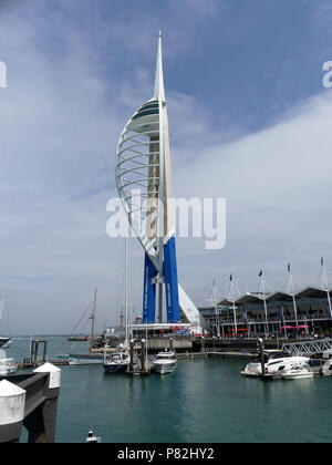 Unis tour Spinnaker dans le port de Portsmouth. Photo : Tony Gale Banque D'Images