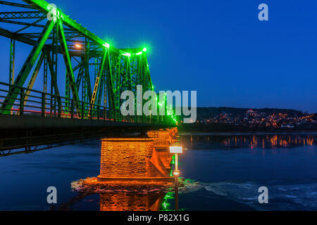 Rydz Smigly Bridge à Wloclawek. Wloclawek, Pologne, voïvodie de Cujavie-Poméranie. Banque D'Images