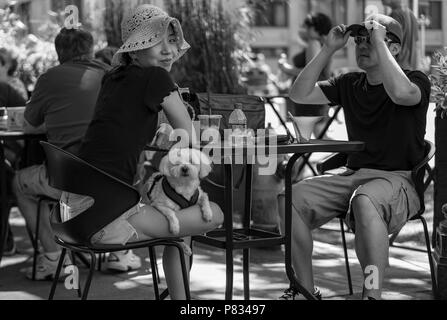 Asian couple en vacances à Portland, Oregon, USA Banque D'Images