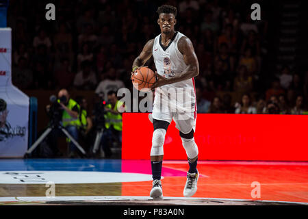 Jimmy Butler de United States of America de Minnesota Timberwolves durant l'organisme de bienfaisance match amical Pau Gasol vs Marc Gasol, européennes et américaines avec la NBA pour aider les jeunes joueurs de basket-ball et les équipes à Girona Fontajau Pavillion, le 8 de juillet de 2018. 8 juillet, 2018. Crédit : Xavier Bonilla/AFP7/ZUMA/Alamy Fil Live News Banque D'Images